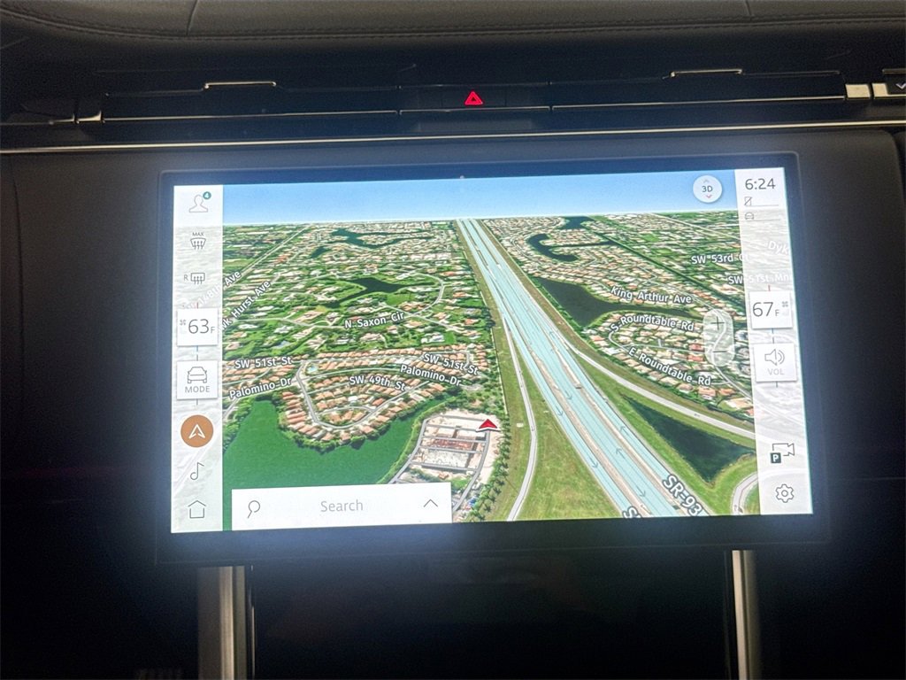 Used 2024 Land Rover Range Rover Long Wheelbase SE image 13