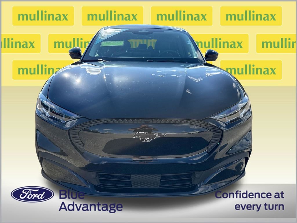 Certified 2025 Ford Mustang Mach-E Select image 11