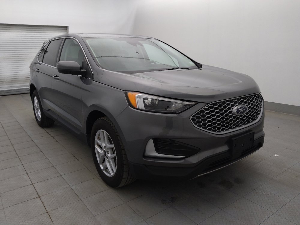 Used 2024 Ford Edge SEL image 13