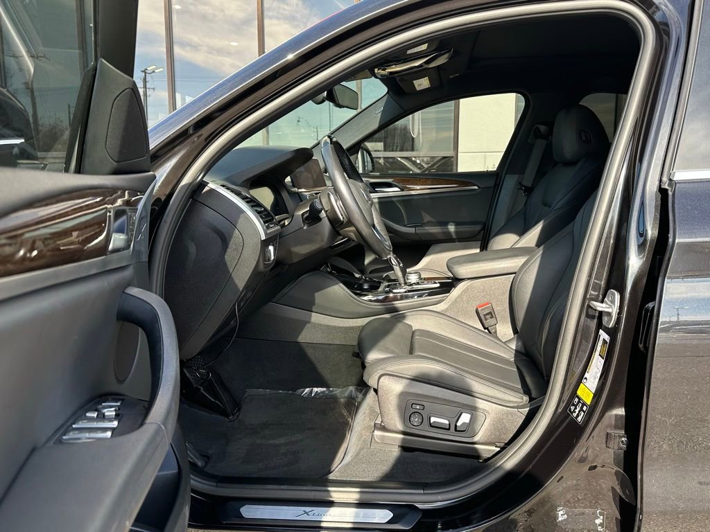 Used 2020 BMW X4 xDrive30i w/ Convenience Package image 16