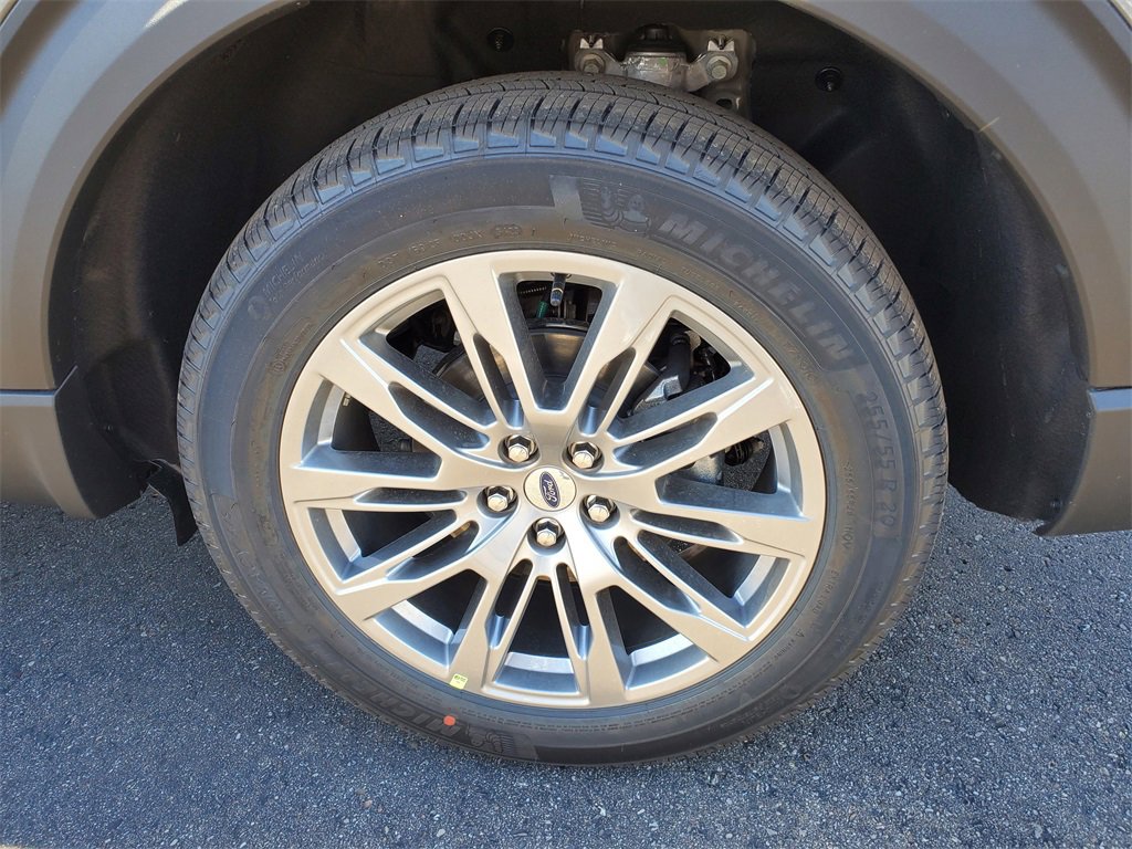 New 2026 Ford Explorer Active image 30