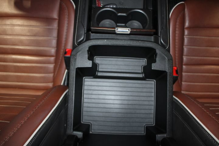 Used 2024 GMC Yukon Denali Ultimate AWD/4WD image 34