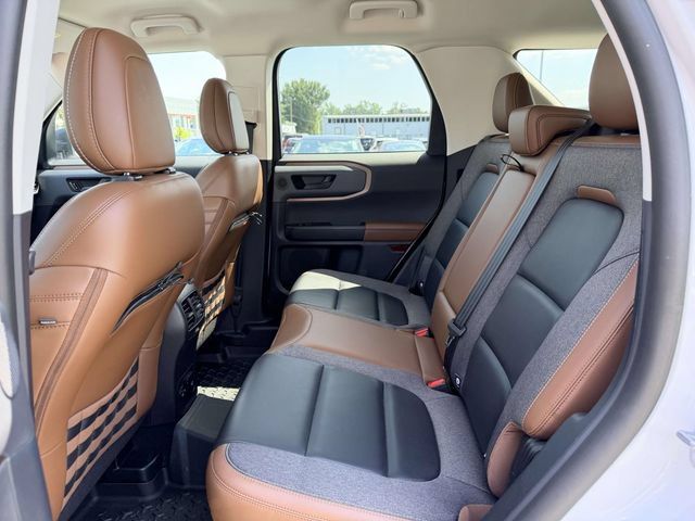 Used 2022 Ford Bronco Sport Outer Banks w/ Tech Package AWD/4WD image 13