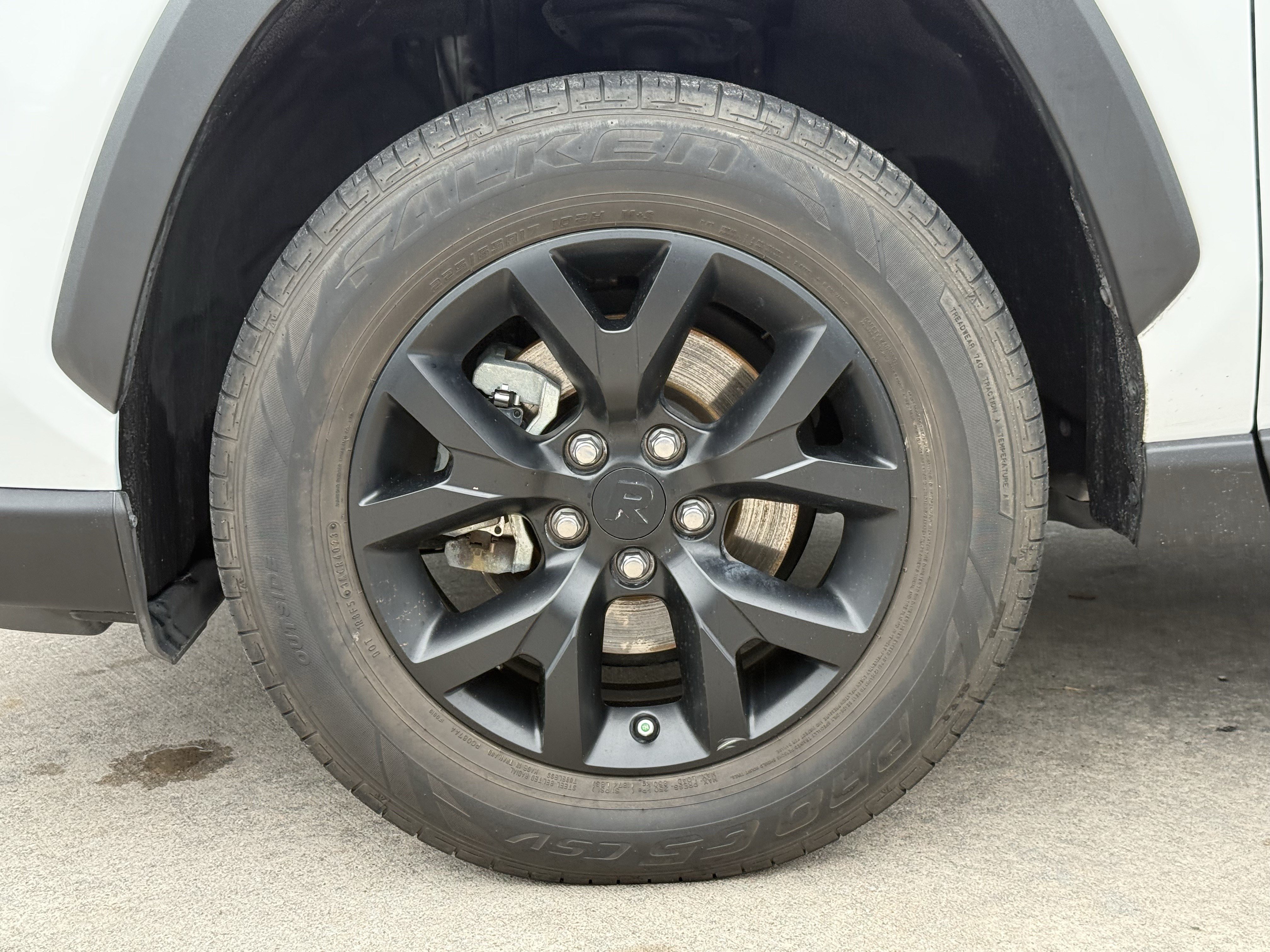 Used 2022 Toyota RAV4 LE FWD image 12