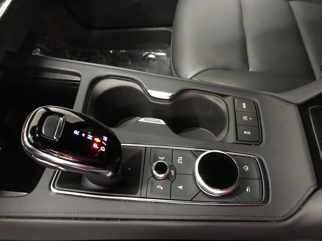 Used 2025 Cadillac XT4 Premium Luxury image 21