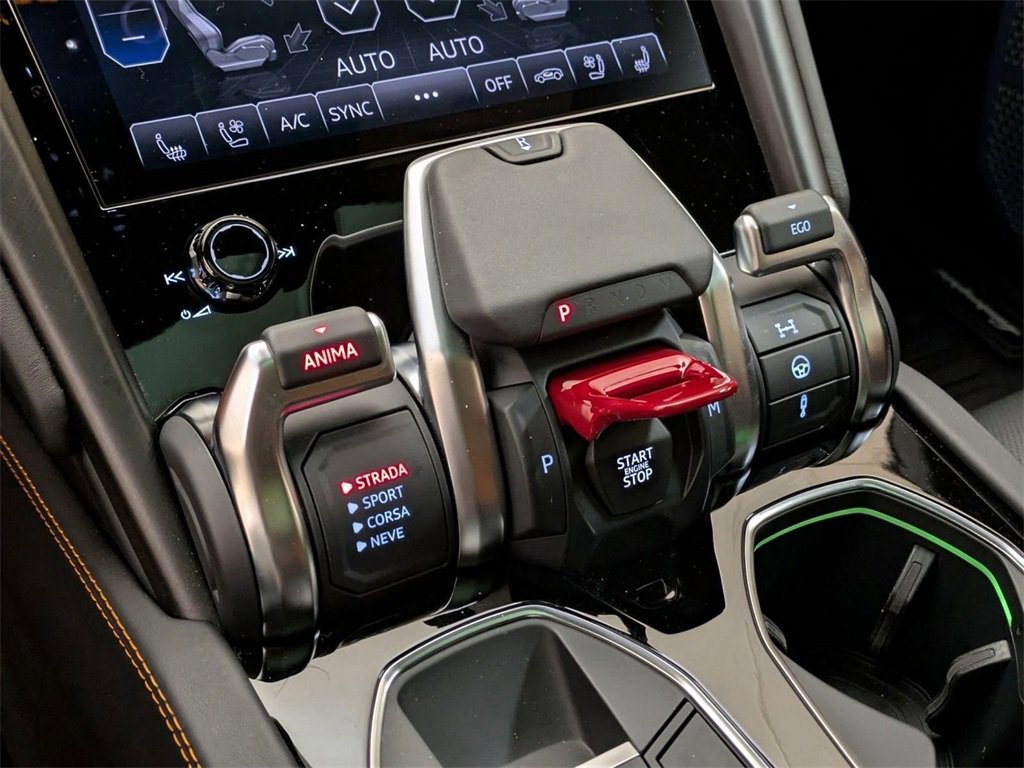 Used 2024 Lamborghini Urus S image 25