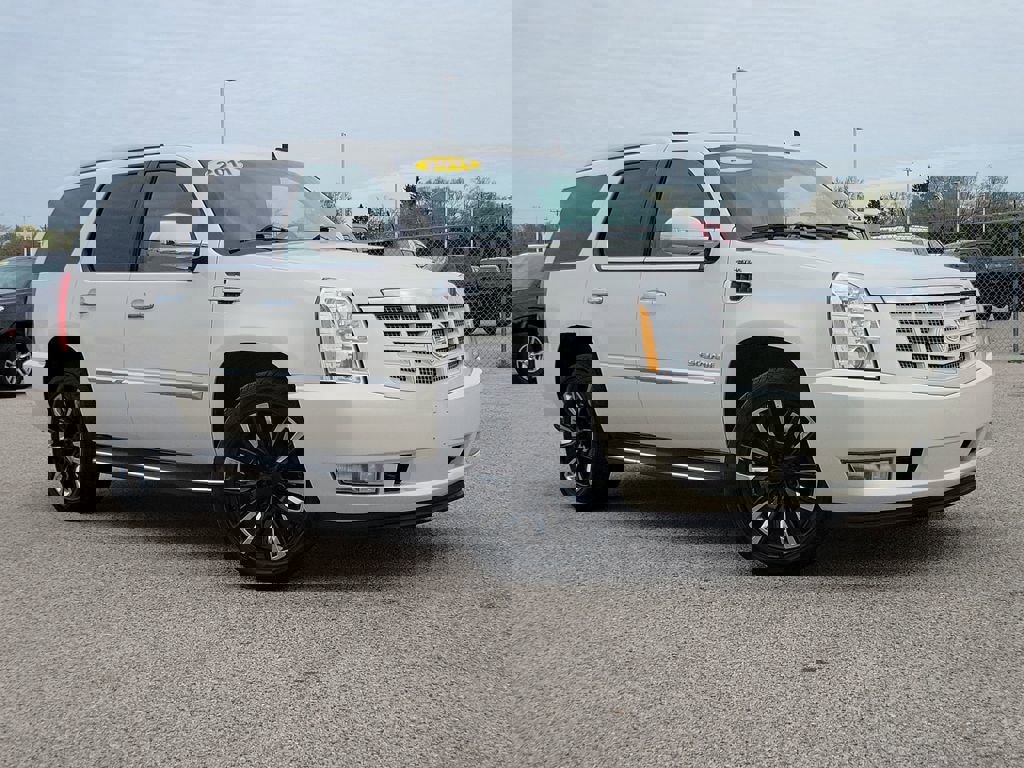 Used 2011 Cadillac Escalade Luxury