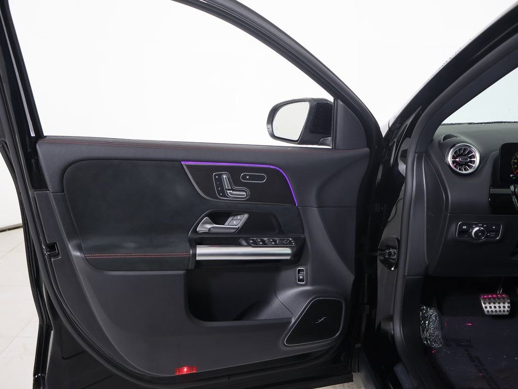 Used 2023 Mercedes-Benz GLA 35 AMG 4MATIC image 20