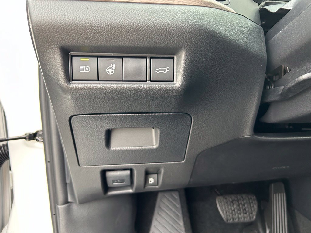 Used 2026 Toyota Grand Highlander AWD image 16