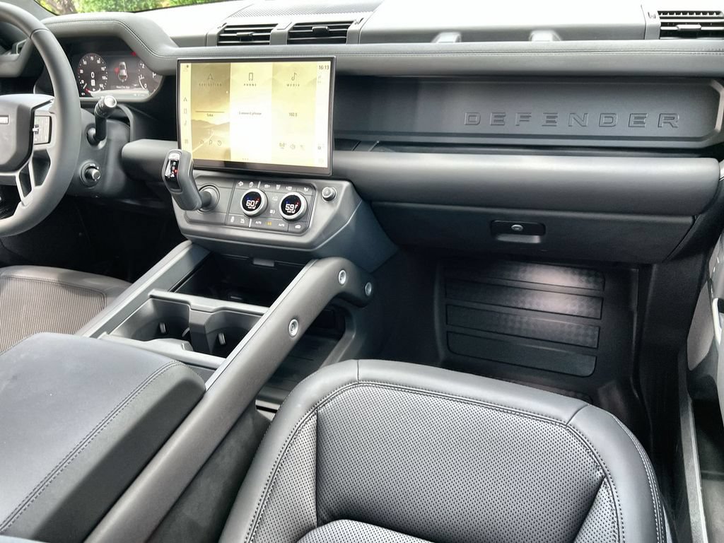 Used 2026 Land Rover Defender 110 S AWD/4WD image 14