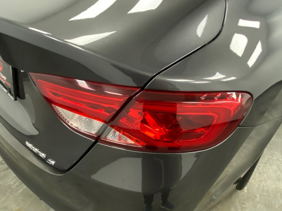 Used 2016 Chrysler 200 S w/ Comfort Group image 14