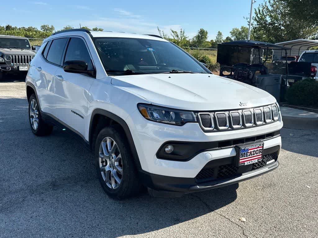 Used 2022 Jeep Compass Latitude AWD/4WD image 7