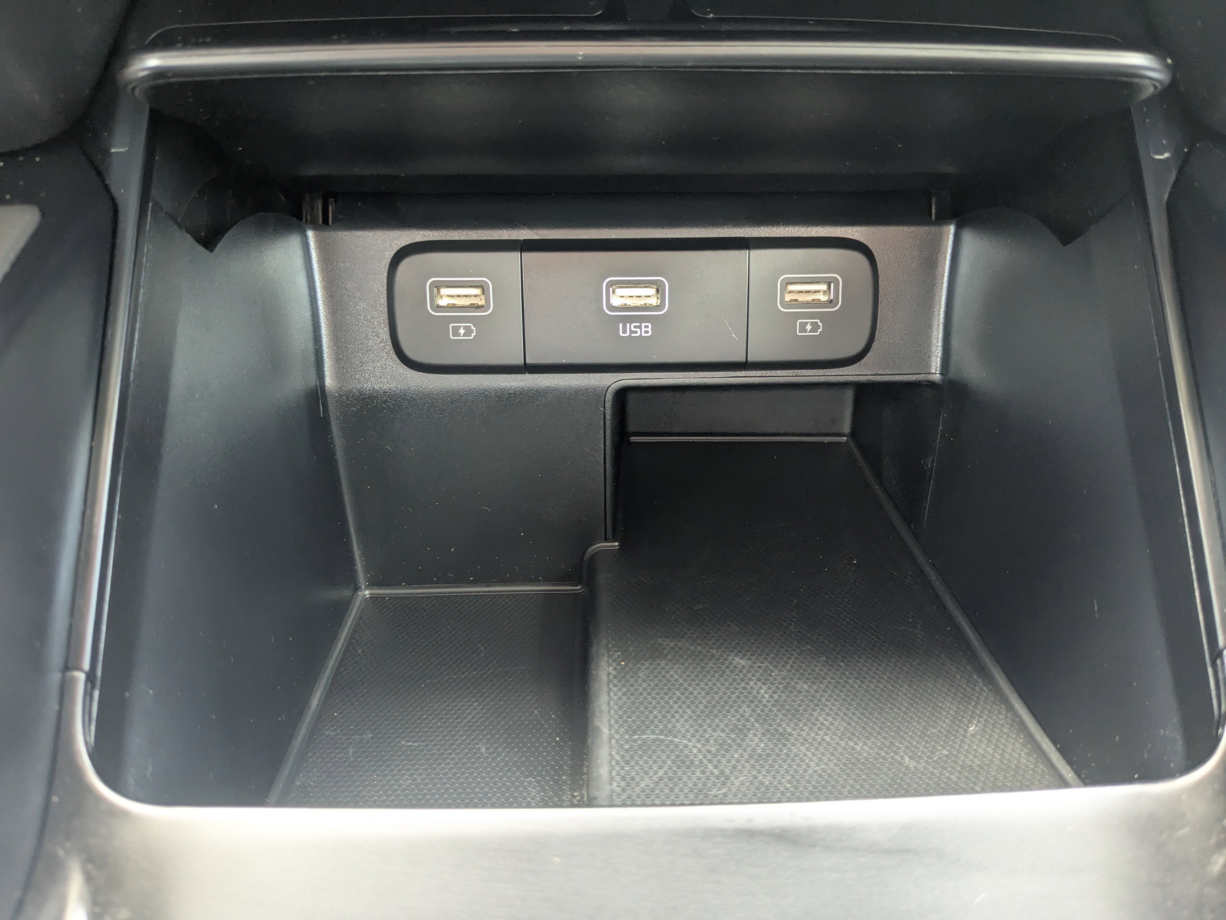 Used 2022 Kia Sorento LX image 27