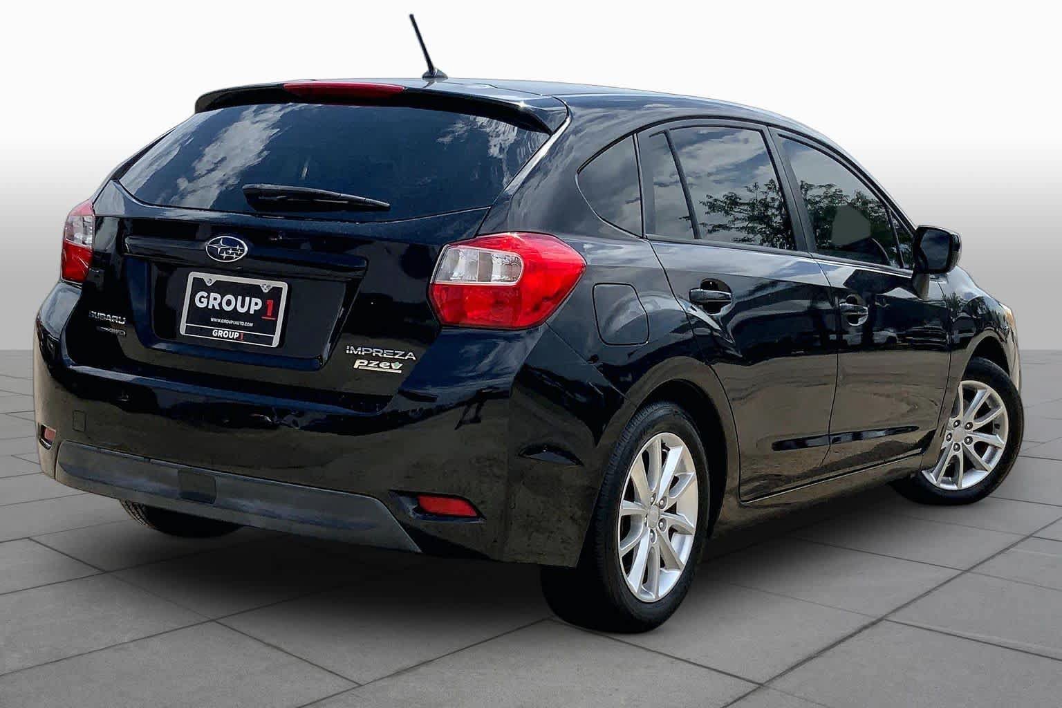 Used 2013 Subaru Impreza 2.0i Premium w/ All-Weather Pkg AWD/4WD image 13