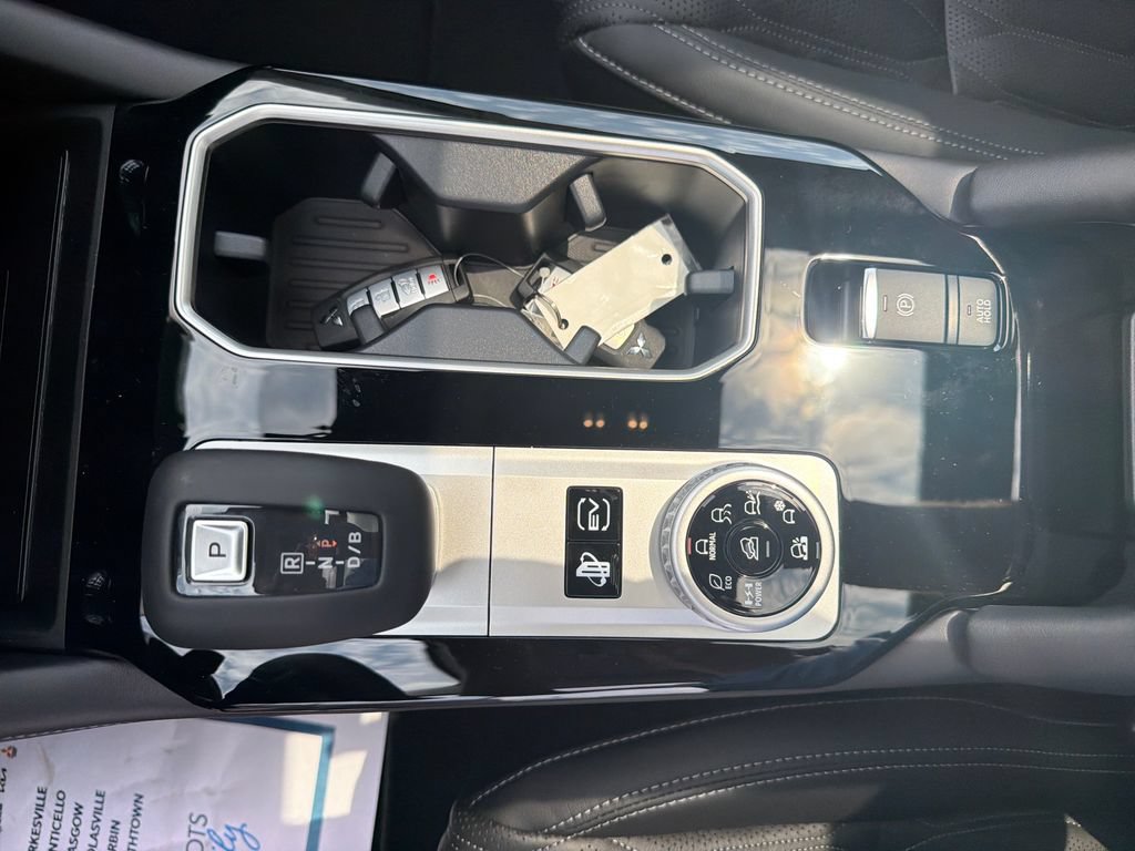New 2026 Mitsubishi Outlander SEL AWD/4WD image 24