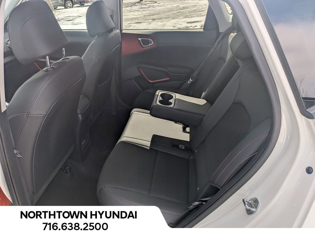 Used 2023 Kia Soul GT-Line image 34