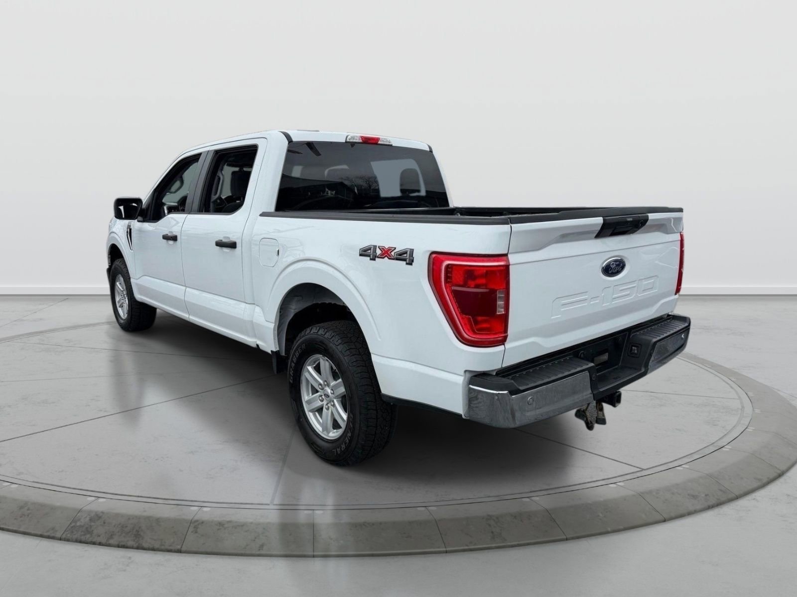 Used 2022 Ford F150 XLT w/ Trailer Tow Package image 5