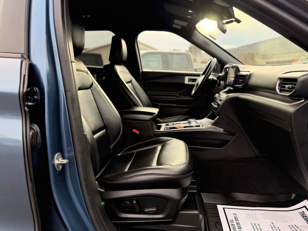 Used 2020 Ford Explorer XLT w/ Equipment Group 202A image 29