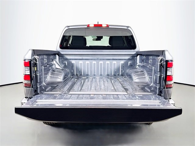 Used 2024 Nissan Frontier SV image 22