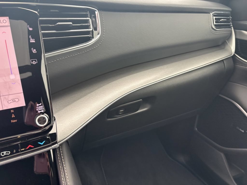 New 2026 Jeep Grand Wagoneer Limited AWD/4WD image 27