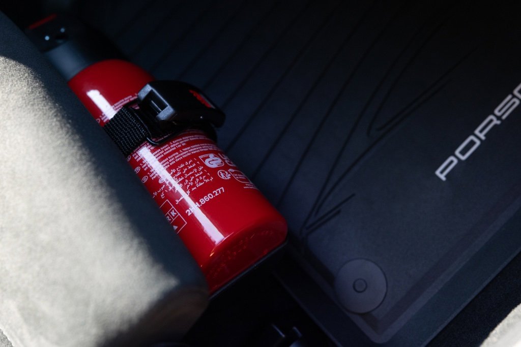 Used 2024 Porsche 718 Cayman GT4 RS w/ Weissach Package image 53