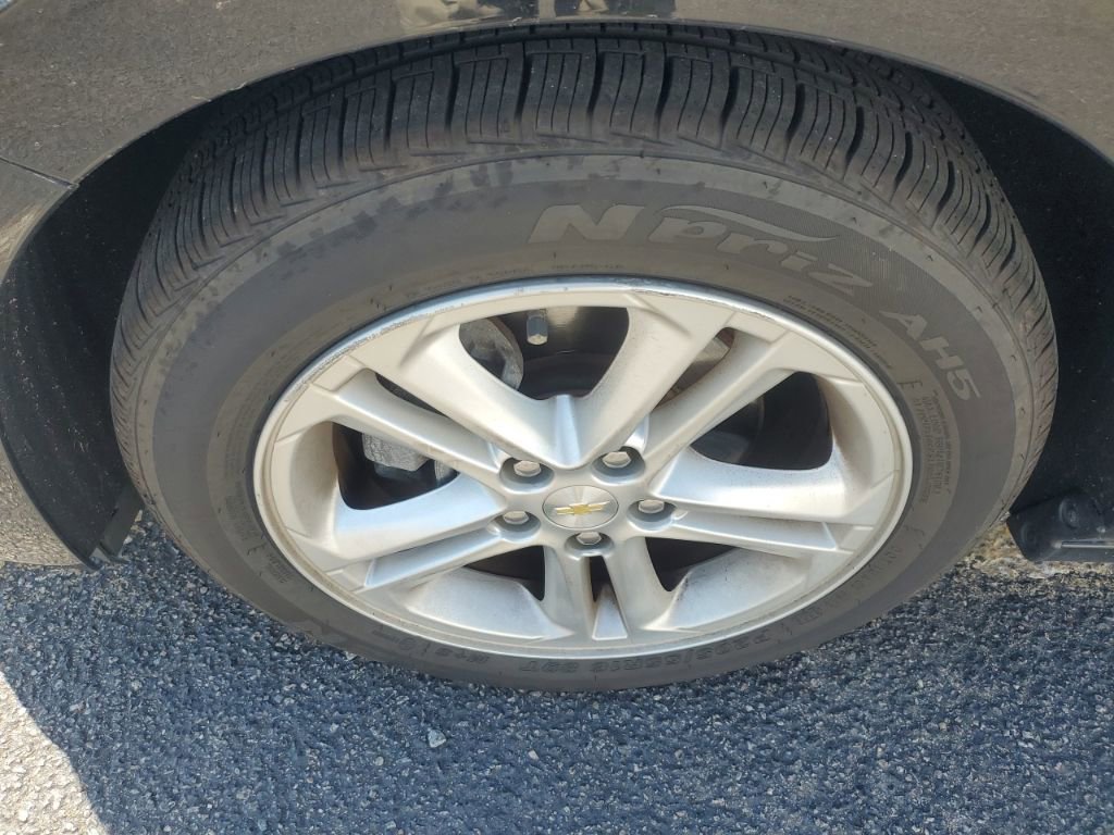 Used 2016 Chevrolet Cruze LT w/ Convenience Package FWD image 11