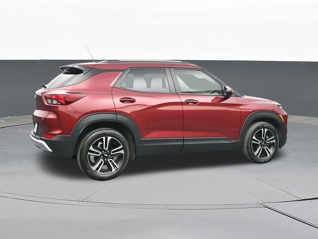 Used 2025 Chevrolet TrailBlazer LT w/ LT Cold Weather Package image 16