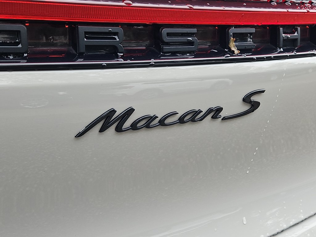 Used 2023 Porsche Macan S AWD/4WD image 13