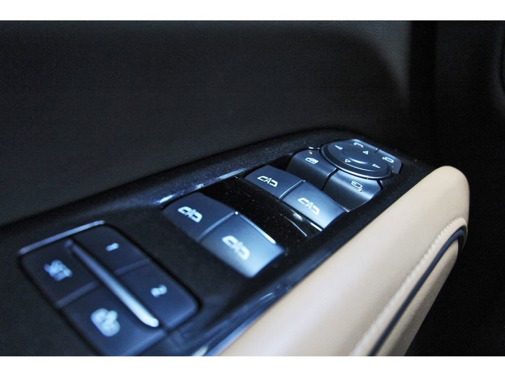 Used 2024 Cadillac Escalade Sport w/ Touring Package AWD/4WD image 21
