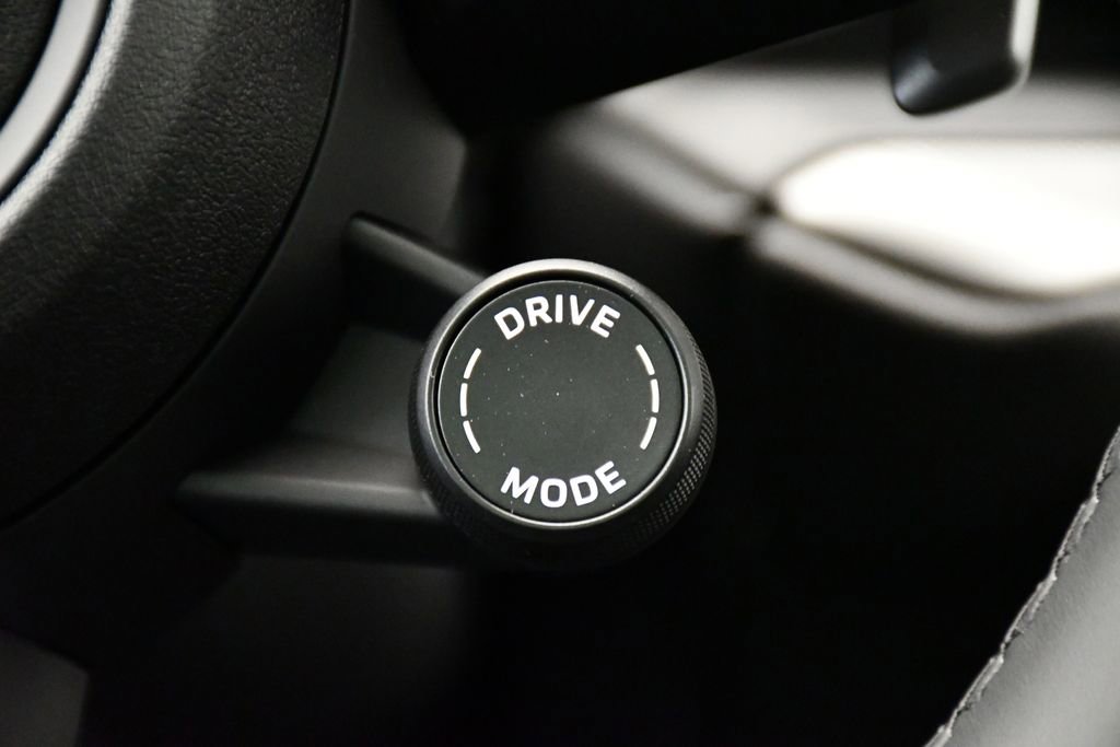 Certified 2025 Porsche Cayenne image 26