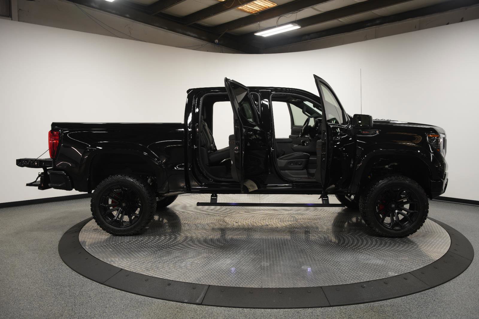 New 2026 GMC Sierra 1500 AT4 w/ AT4 Premium Package image 13