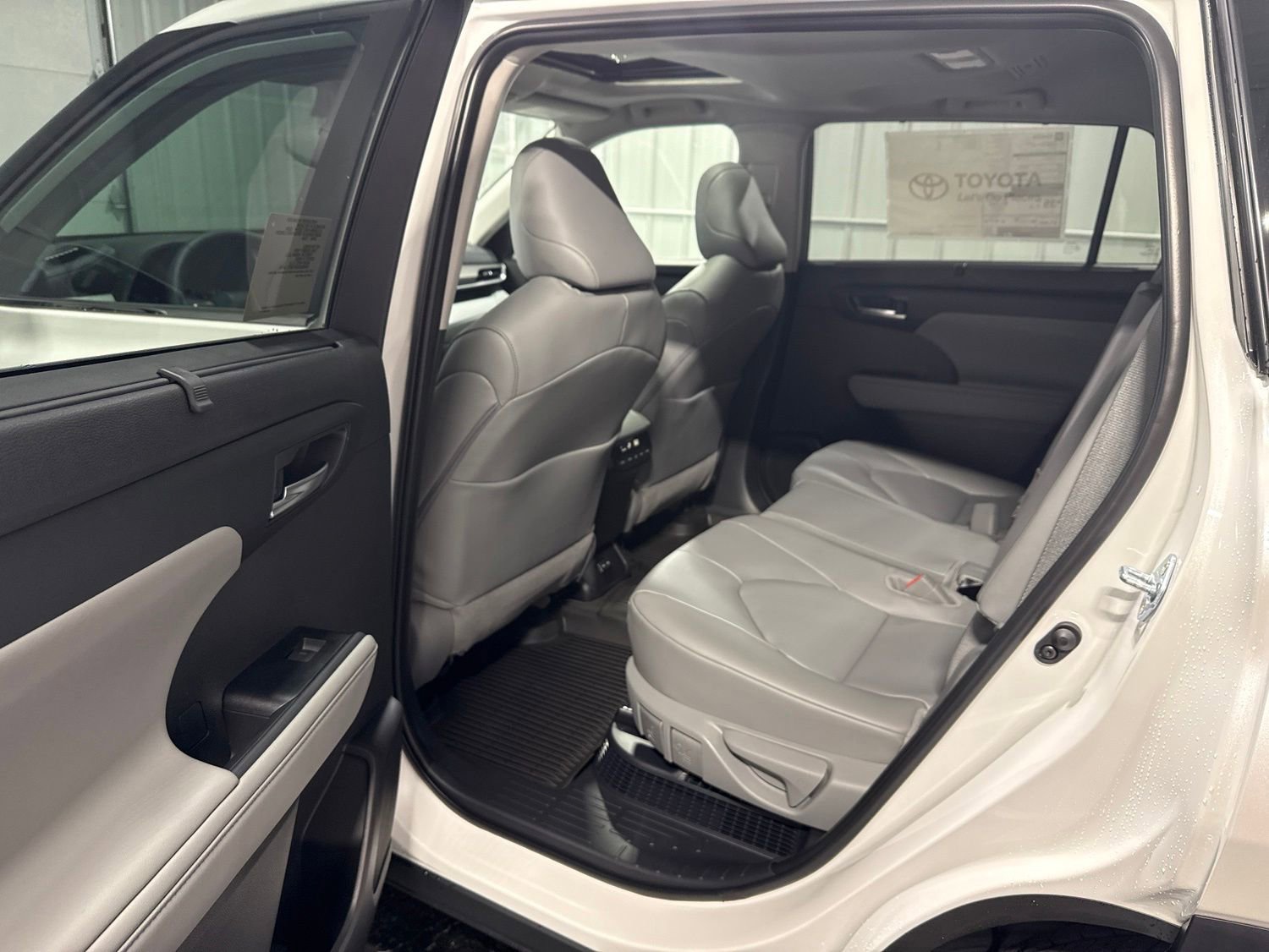 New 2026 Toyota Highlander XLE AWD/4WD image 17