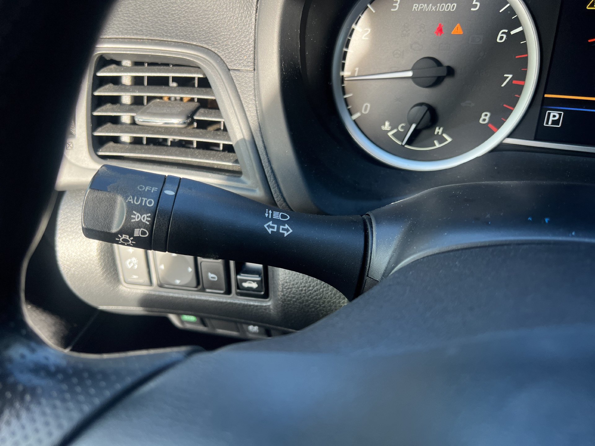 Used 2019 Nissan Sentra S FWD image 9