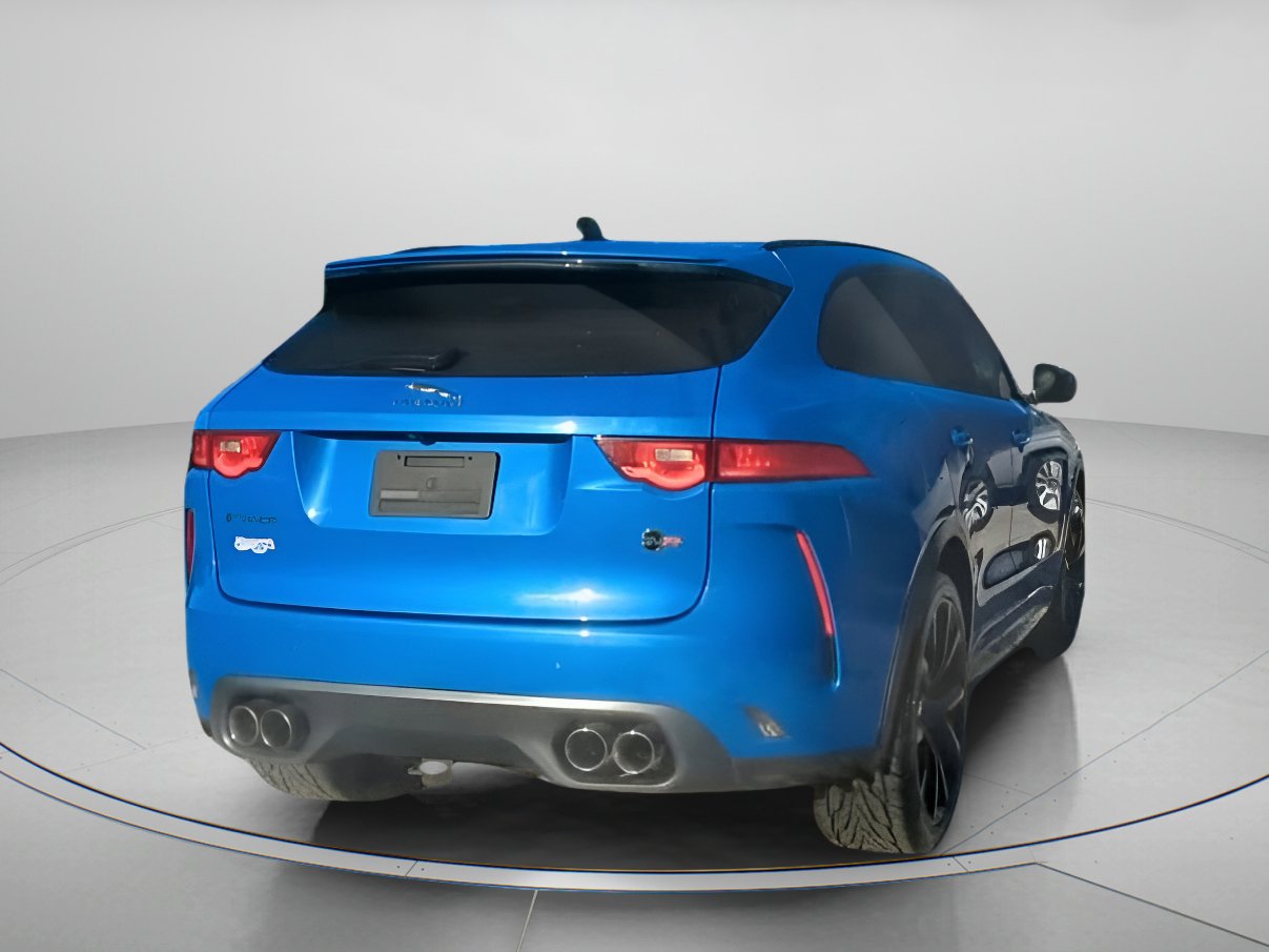 Used 2020 Jaguar F-PACE SVR image 25