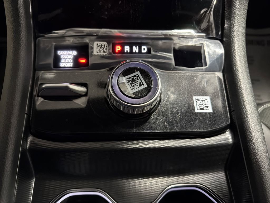 New 2026 Jeep Grand Cherokee Altitude image 22