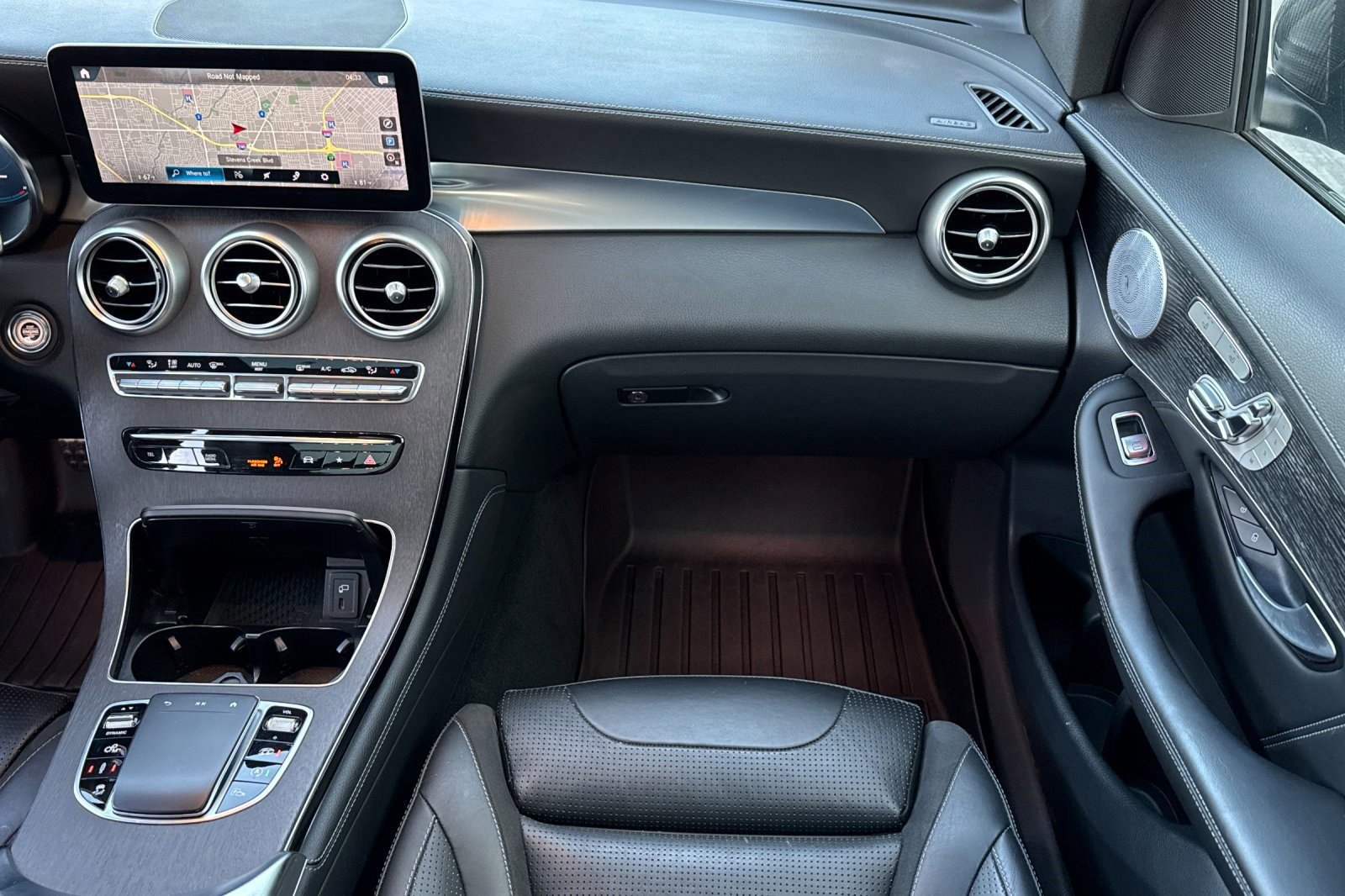 Used 2021 Mercedes-Benz GLC 63 AMG 4MATIC image 30