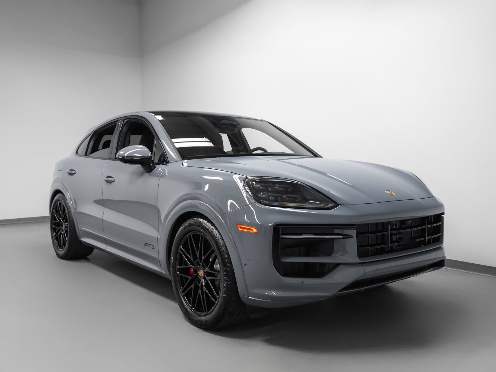 New 2026 Porsche Cayenne GTS AWD/4WD image 10