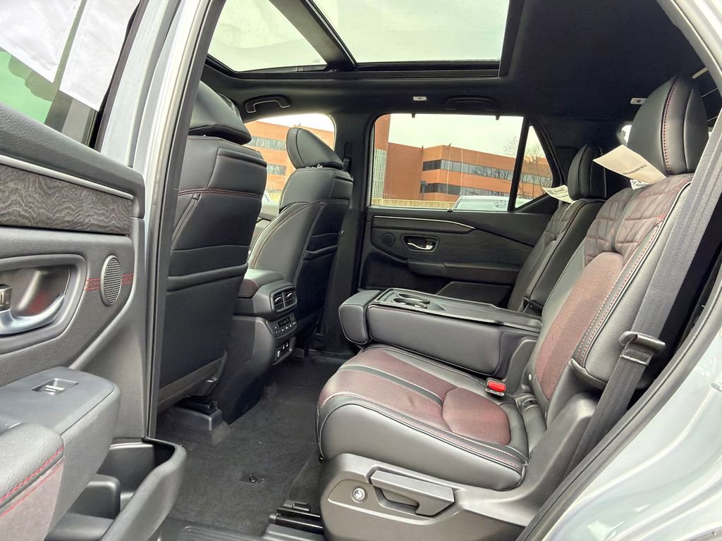 New 2026 Honda Pilot Black Edition image 18