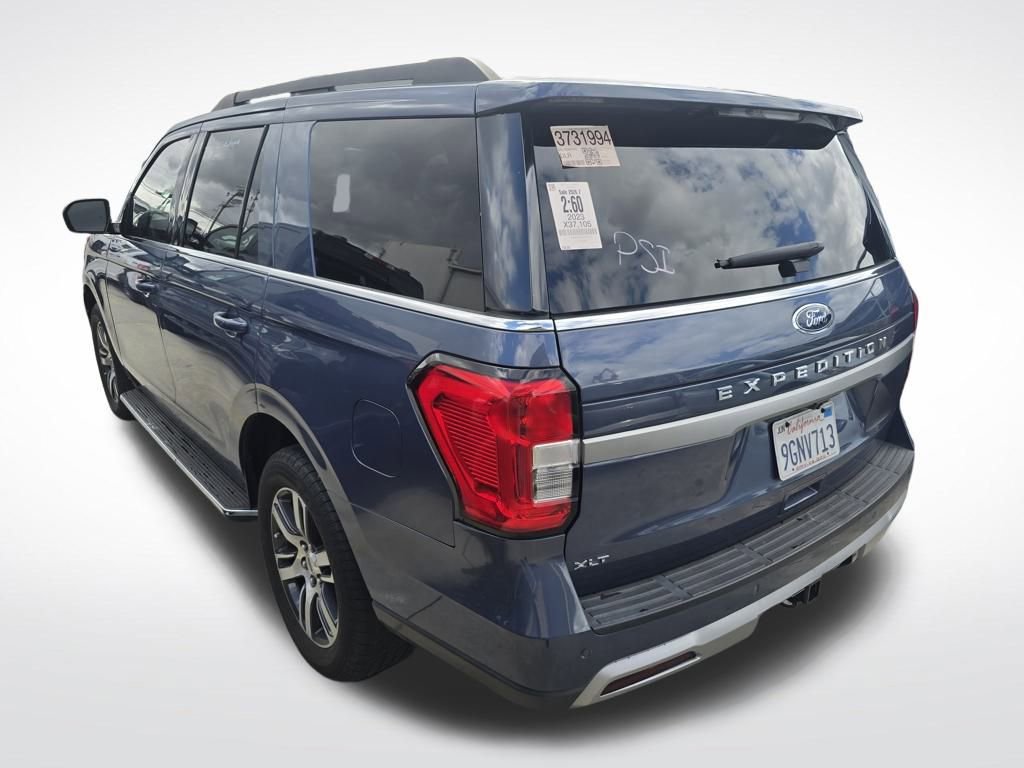 Used 2023 Ford Expedition XLT image 5
