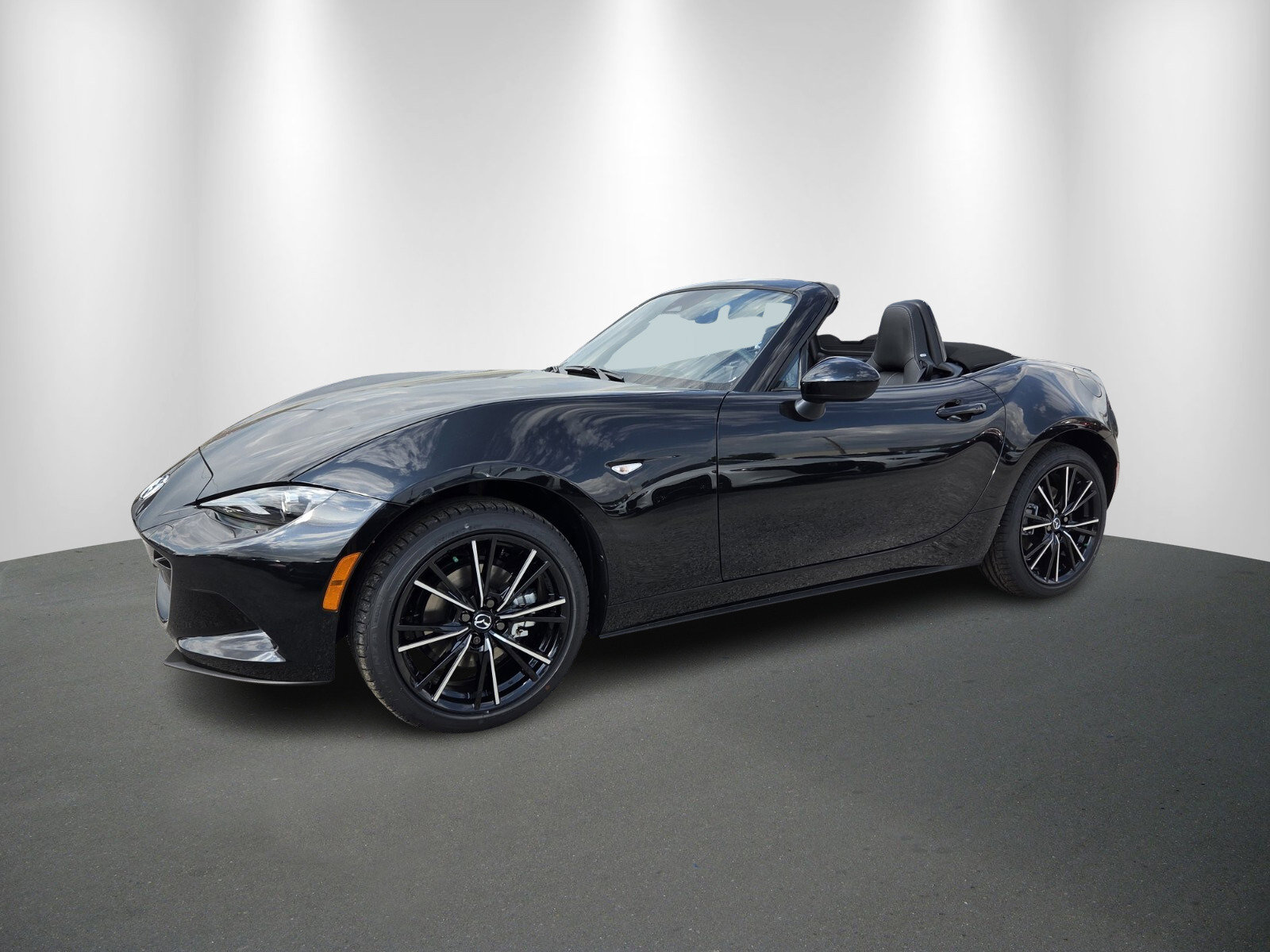 New 2026 MAZDA MX-5 Miata Grand Touring image 2