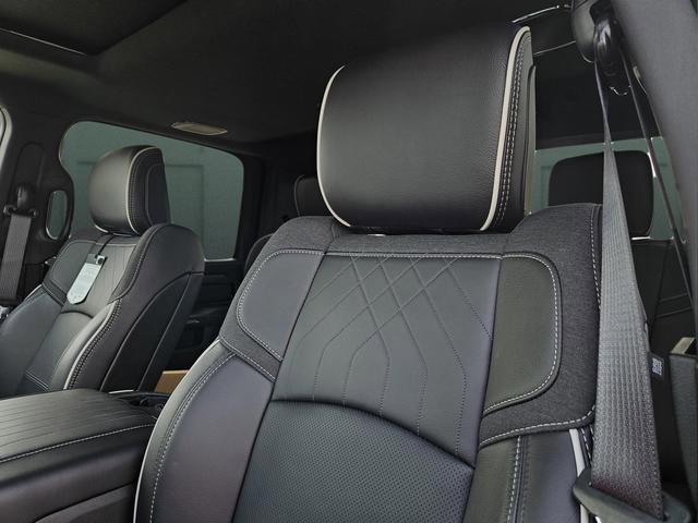 New 2025 RAM 3500 Limited AWD/4WD image 12