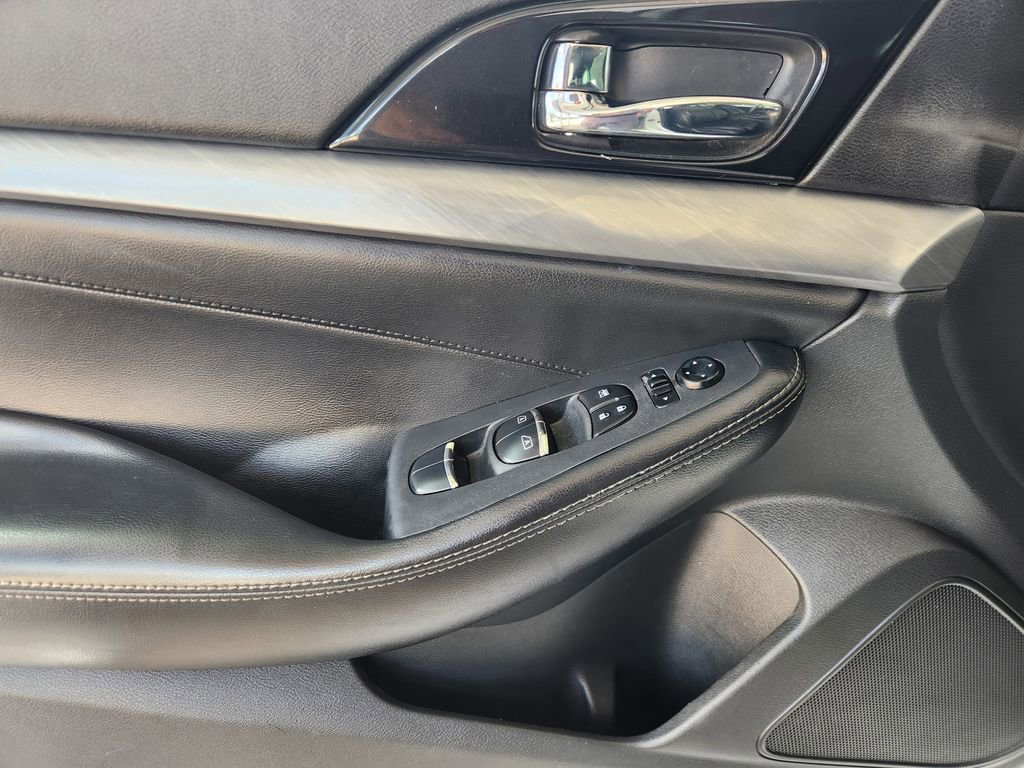 Used 2017 Nissan Maxima 3.5 SL FWD image 22