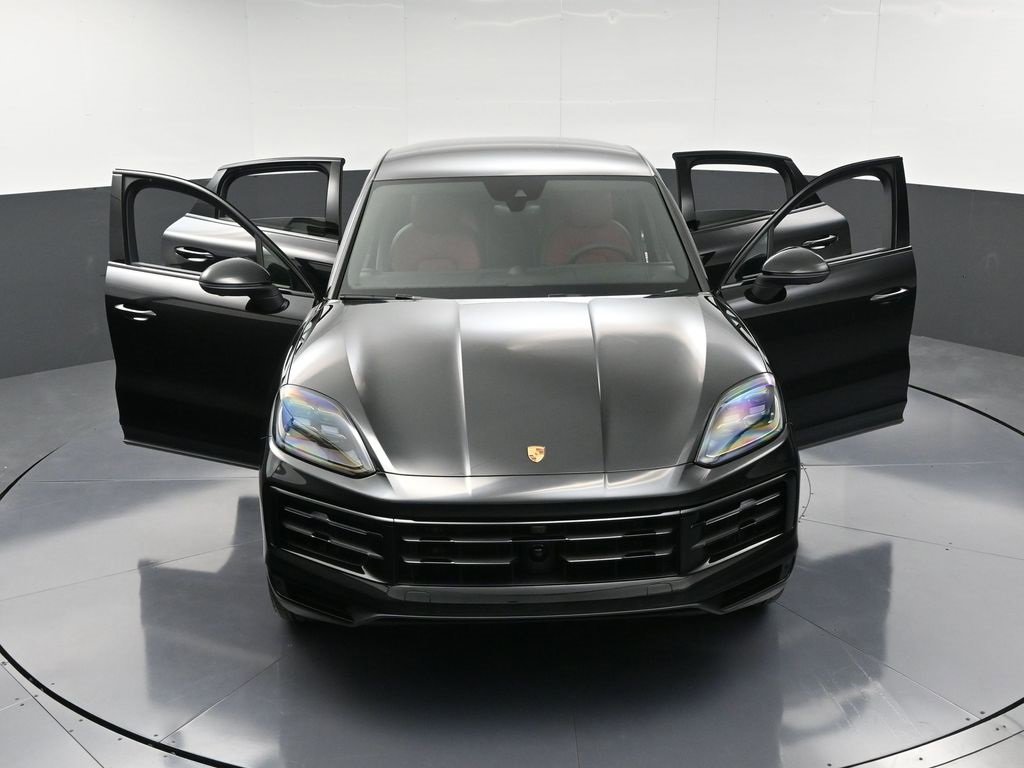New 2026 Porsche Cayenne Coupe image 34