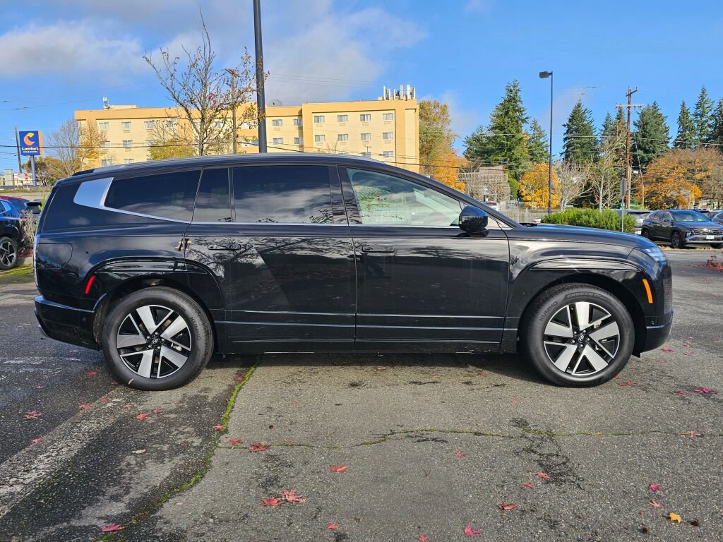 New 2026 Hyundai Ioniq 9 SEL image 8