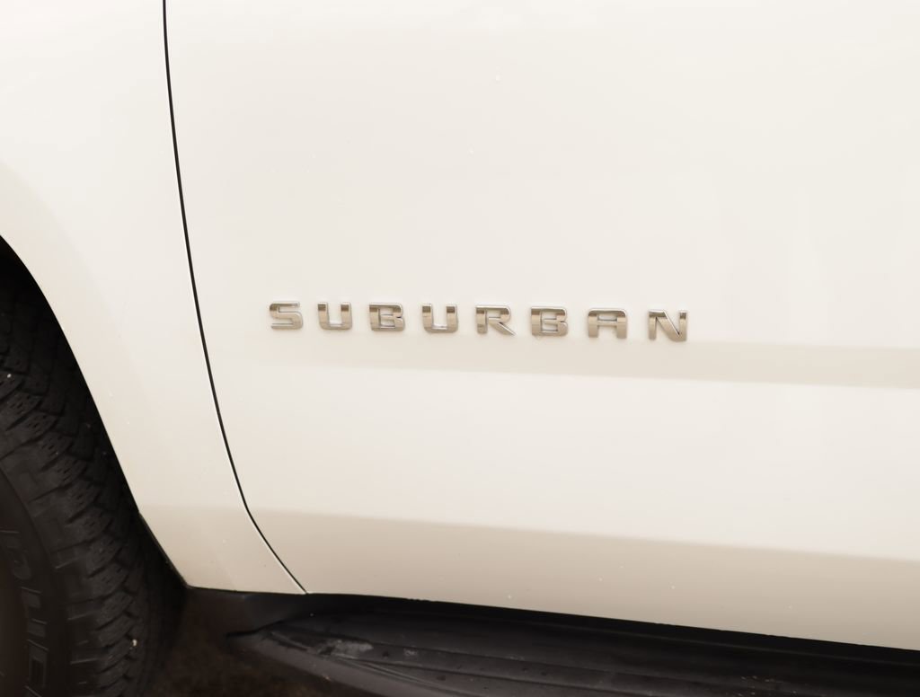 Used 2019 Chevrolet Suburban LT AWD/4WD image 44