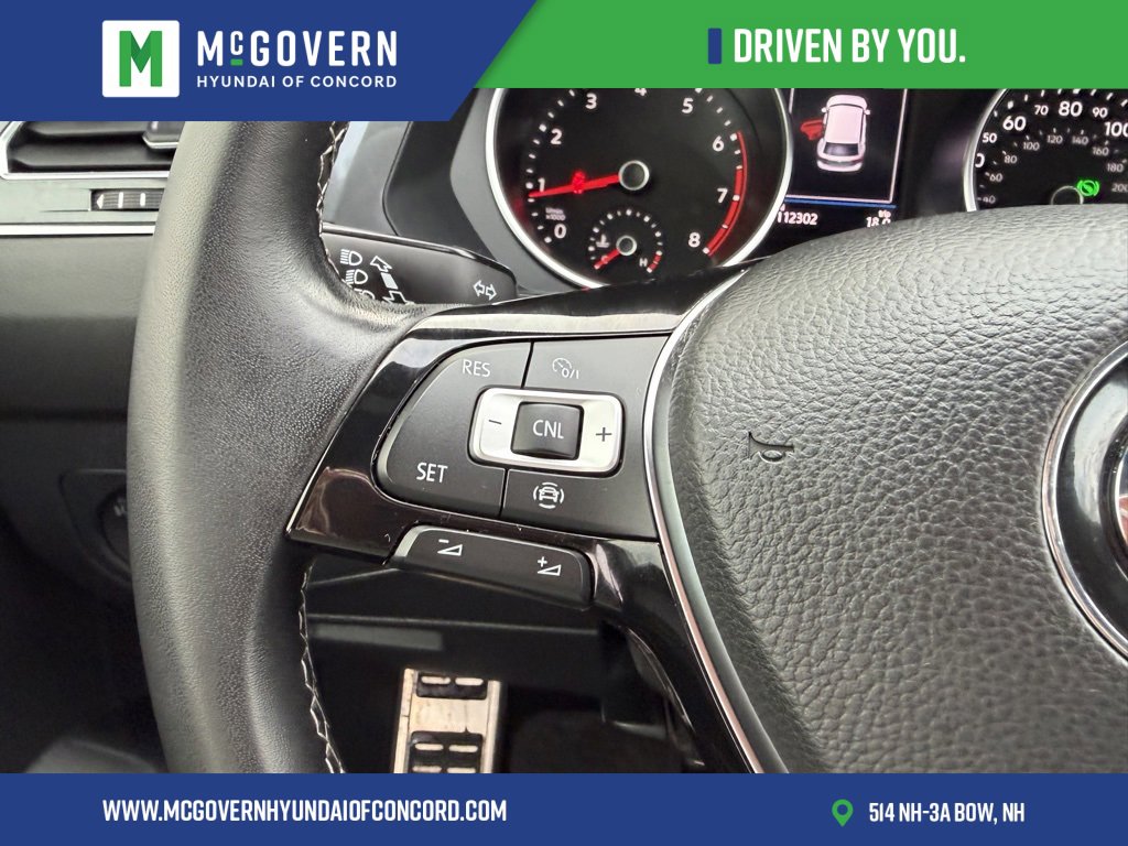 Used 2020 Volkswagen Tiguan SE R-Line w/ 3rd Row Seat Package image 15