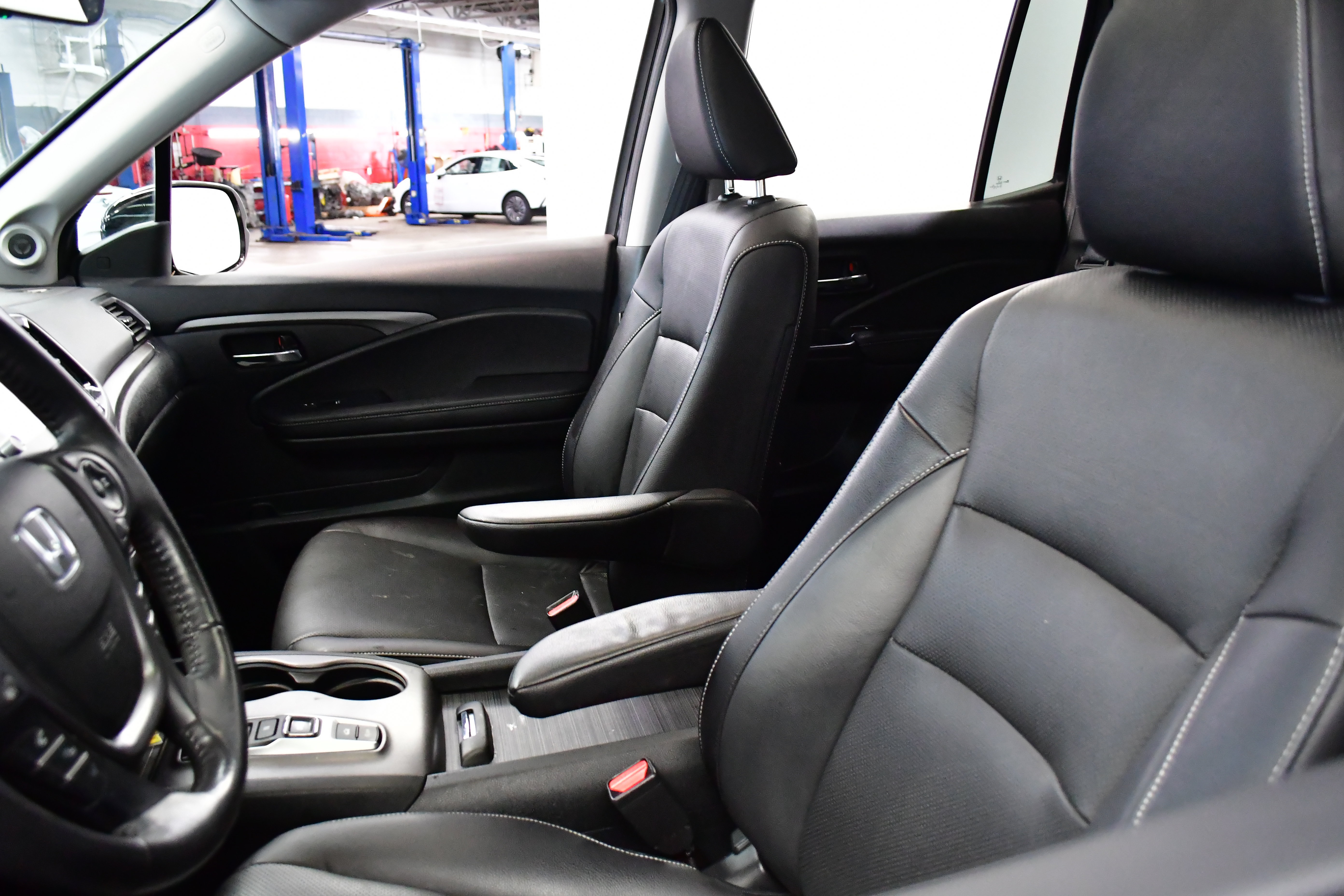 Used 2023 Honda Ridgeline RTL-E image 9