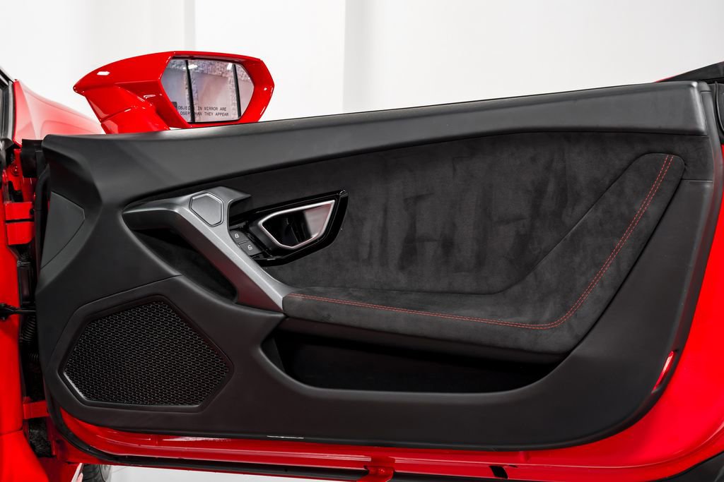 Used 2019 Lamborghini Huracan LP 580-2 image 35