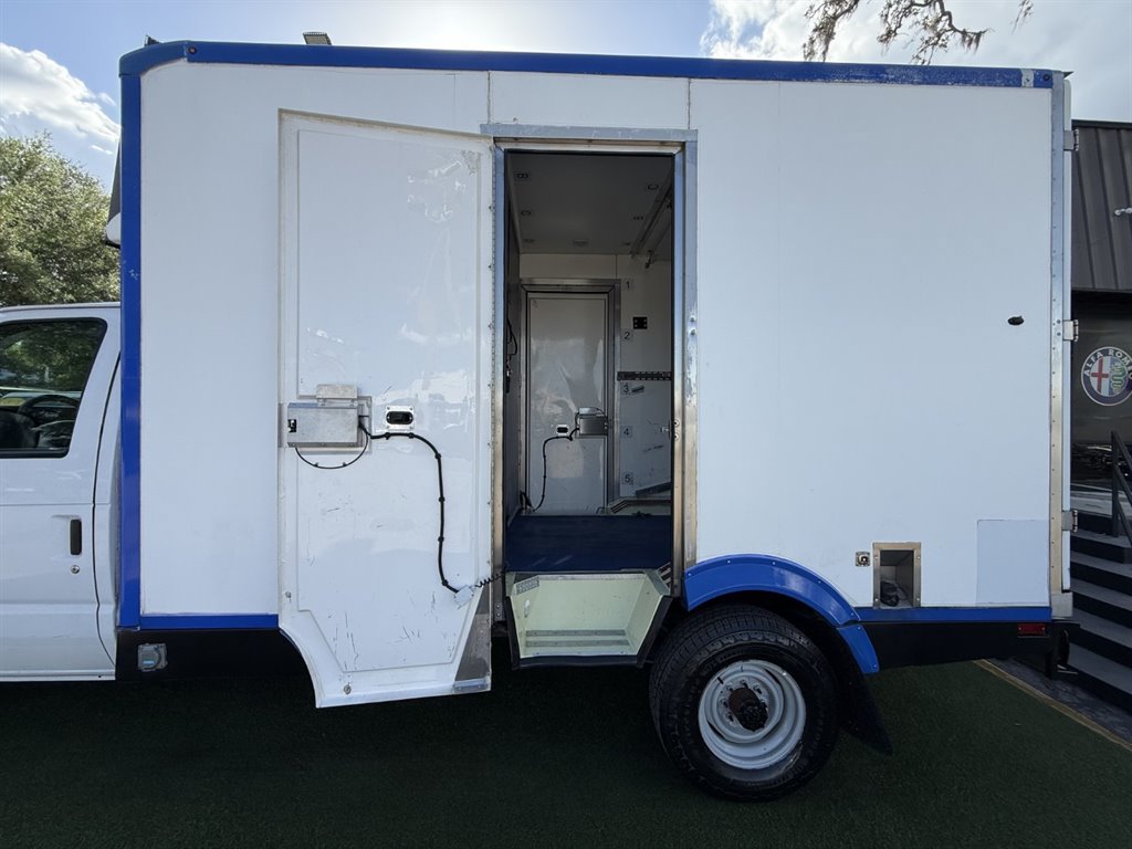 Used 2023 Ford E-350 and Econoline 350 Super Duty w/ Power Windows & Locks Group RWD image 8