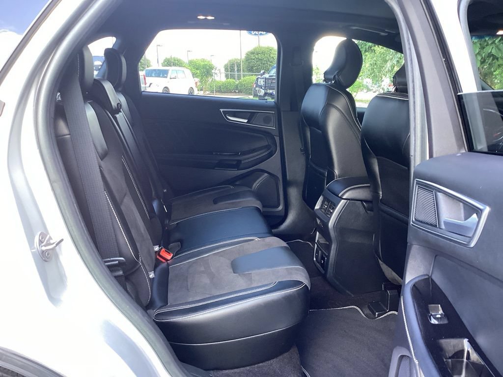 Used 2019 Ford Edge ST w/ Equipment Group 401A AWD/4WD image 42